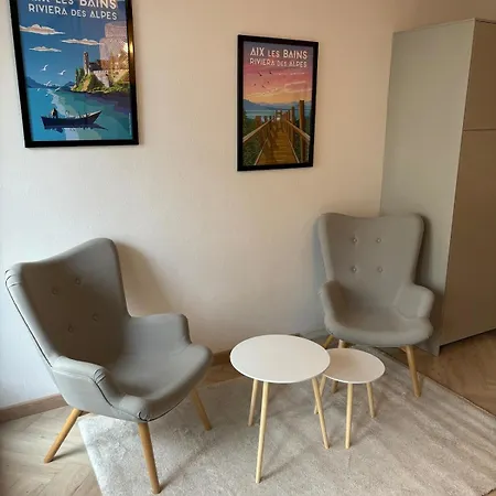 Cosy 3 Etoiles Apartment